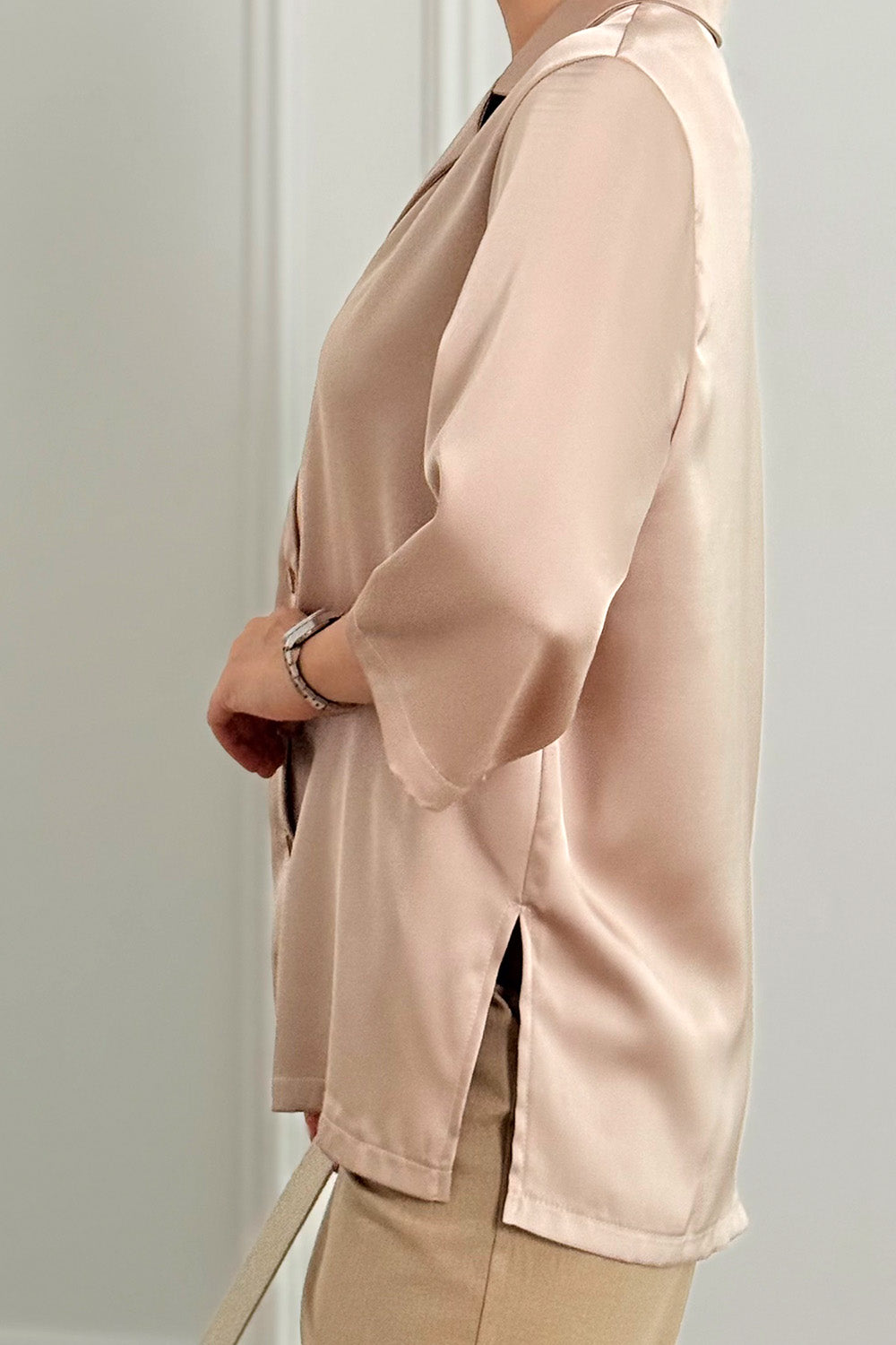 Шовкова сорочка з коміром-піджаком кольору "Мокко"