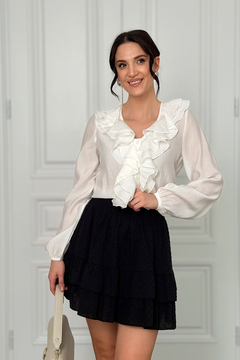 Milk blouse with double ruffles