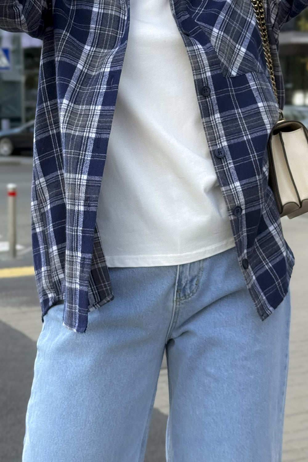 Blue checkered straight shirt